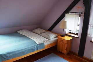 Отели типа «постель и завтрак» Stara Szkoła w Harszu Pozezdrze Двухместный номер с 1 кроватью или 2 отдельными кроватями-10